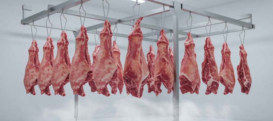 How Carcass Conveying Systems Affect Meat Quality